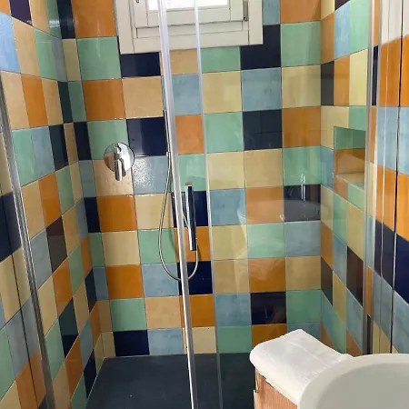 Loft Delizioso Pieno Centro Con Veranda Тортоли